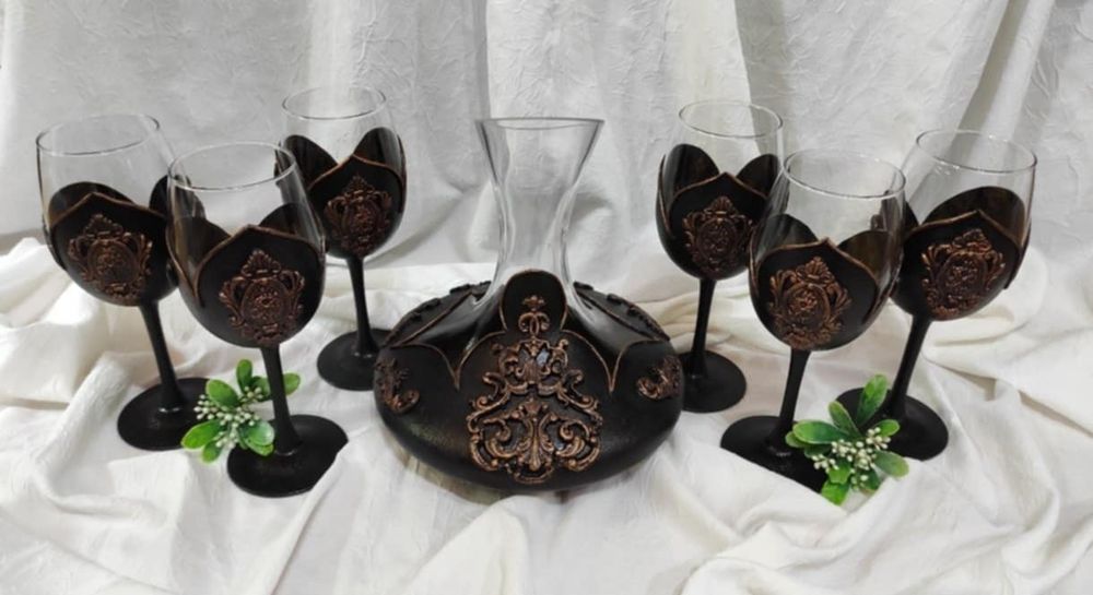 Декантер за вино с две чаши - РЪЧНО ИЗРАБОТЕН ПОДАРЪЧЕН КОМПЛЕКТ