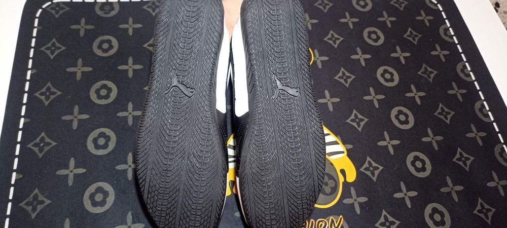 Кроссовки PUMA белые 42 размер / новые