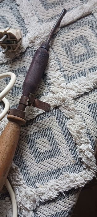 Vind  ciocan de lipit românesc de 150 w