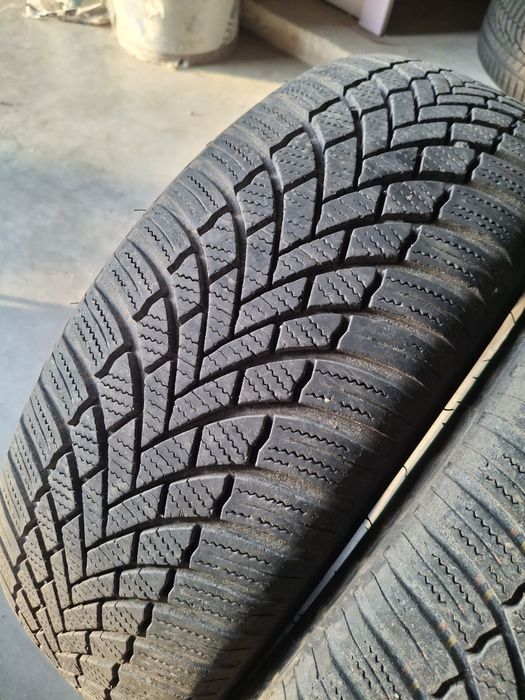 4 Anvelope m+s 185 65 r16 Bridgestone