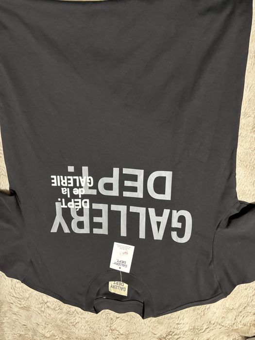 Tricou Gallery Dept S