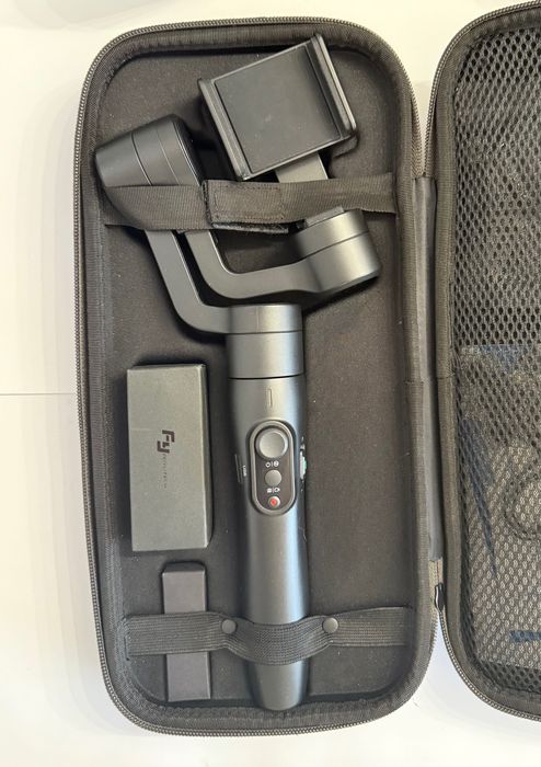 Стабилизатор (Гимбал) Vimbal 2 Feiyutech за мобилни телефони.