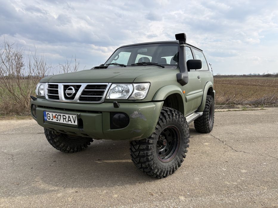 Nissan Patrol Y61