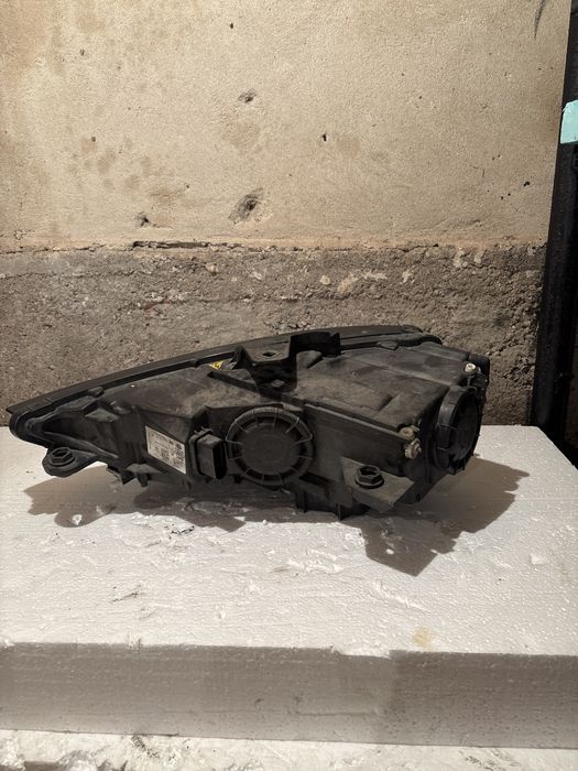 Фар за Audi A3 8V