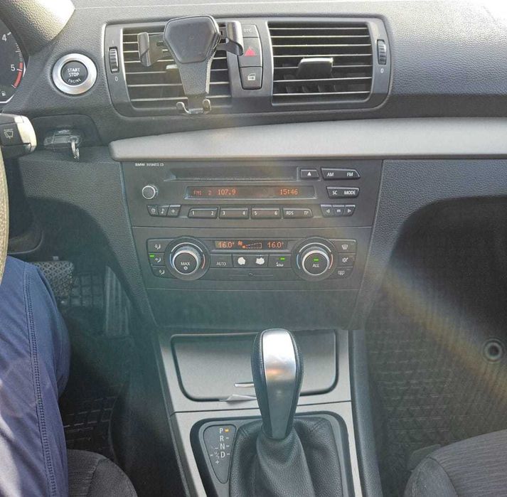 BMW 1 Series 2010 — imagine 3