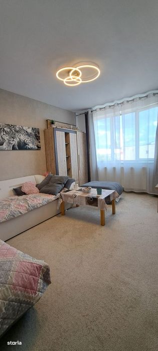 Apartament 3 camere decomandat, etajul 3,  zona Alecsandri