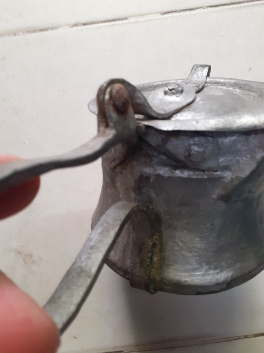 Стар меден съд,кашпа и голям стар хаван3кг.Медни съдове.