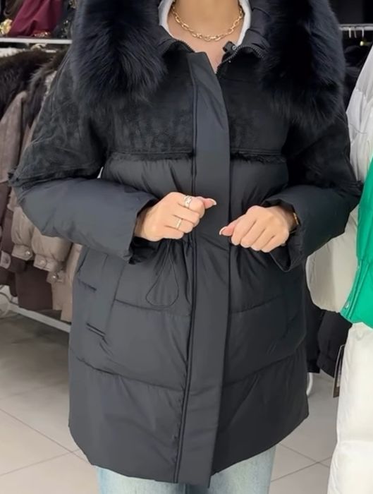 Срочно. Пуховик  женская