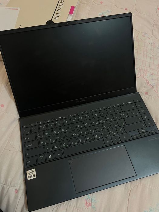 ASUS ZenBook UX425JA