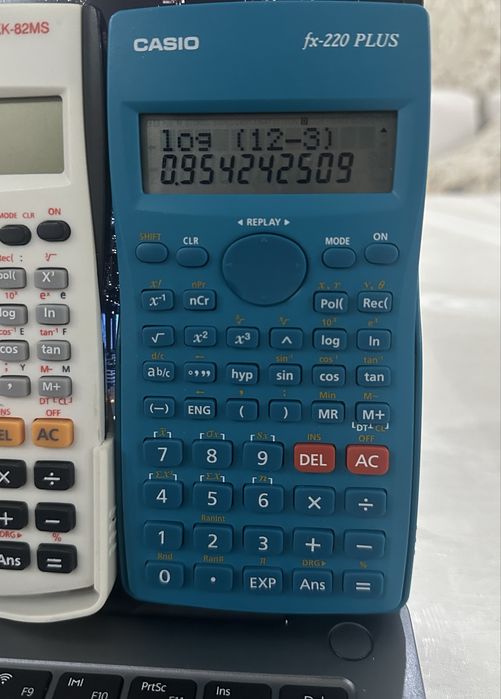 Калькулятор Casio fx-220 PLUS (синий)