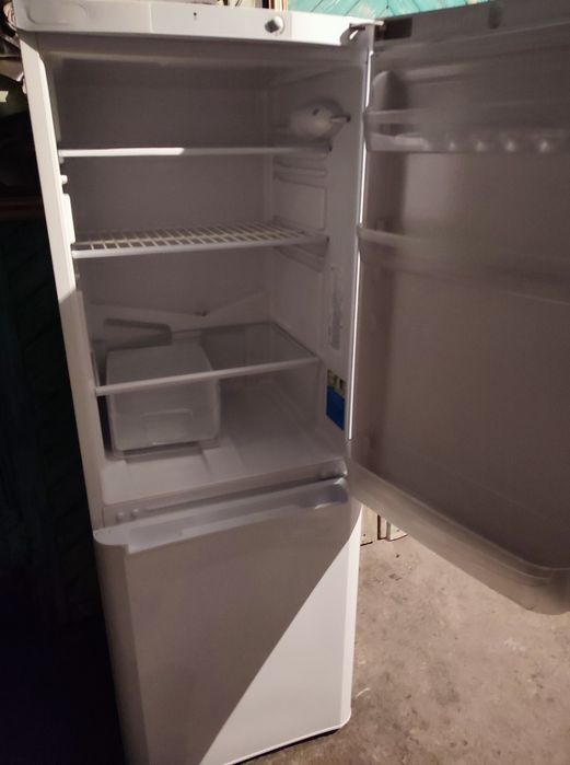 продам  нерабочий нужно мотор менять