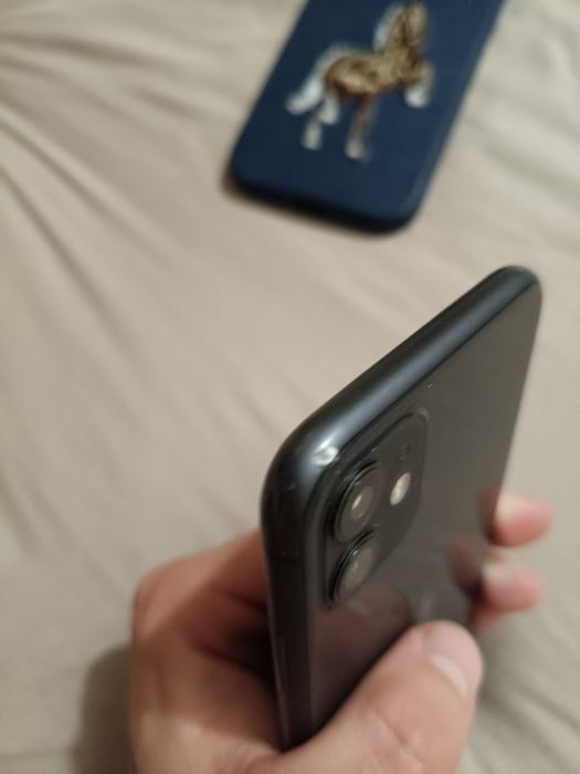 Продам Айфон 11 128гб