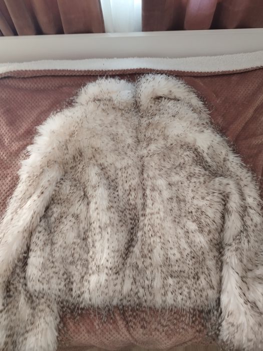 Дамско палтенце за пролетта с косъм