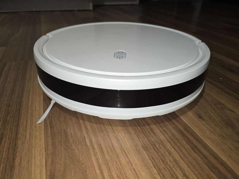 Robot aspirare și mop Xiaomi E10
