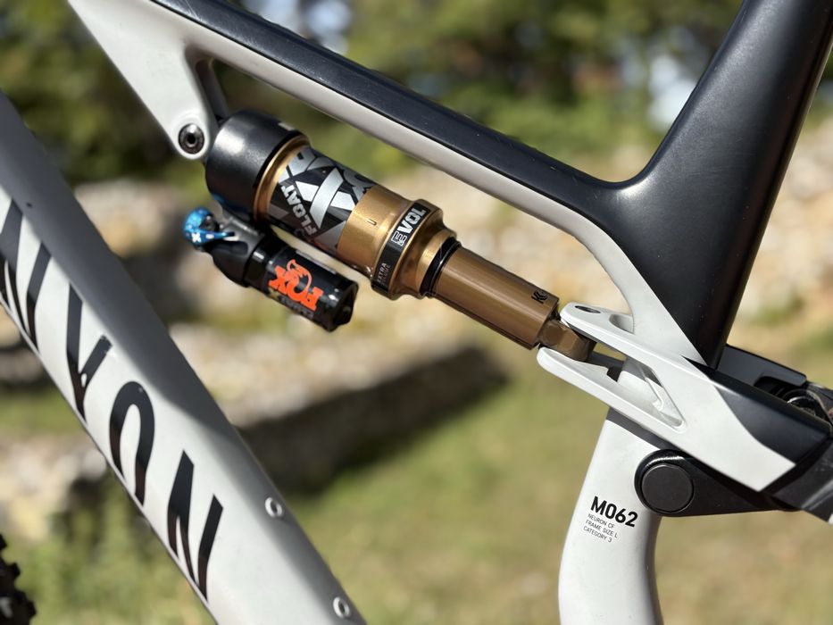 2022 Canyon Neuron CF8 Carbon Full XT/Kashima