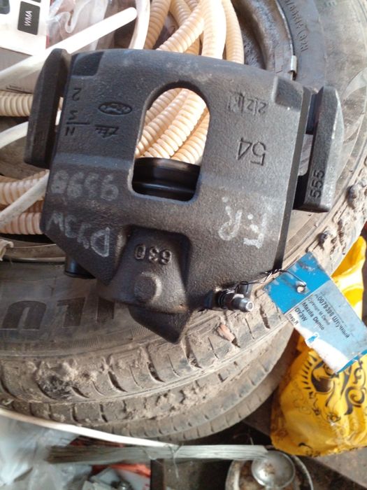 Супорт мазда демио