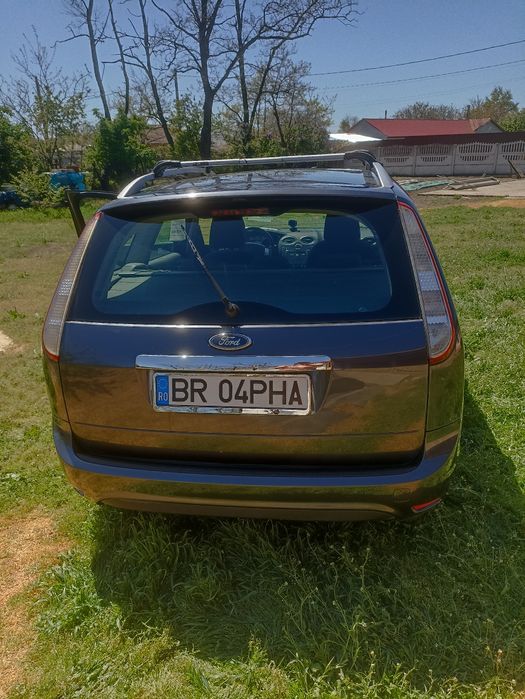 Vînd Ford focus 2 motorină
