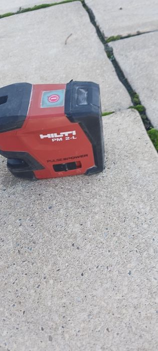 Nivela laser profesionala Hilti