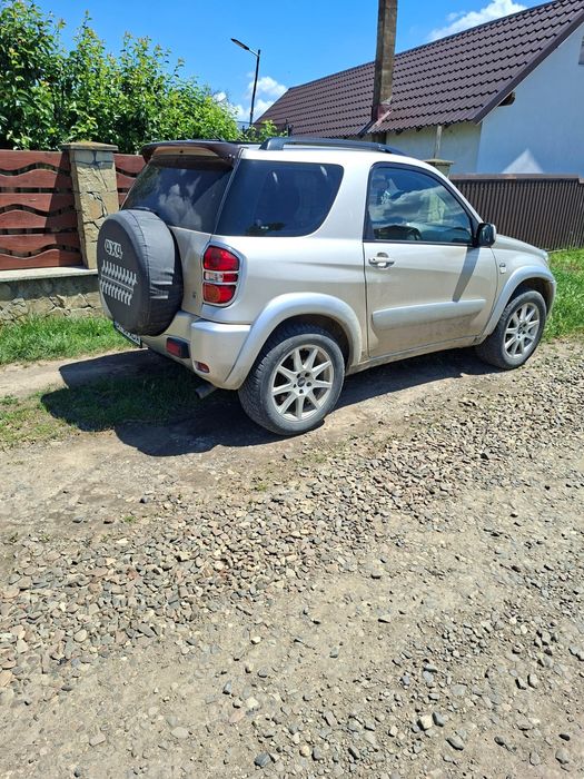 TOYOTA RAV4 2004 — imagine 3