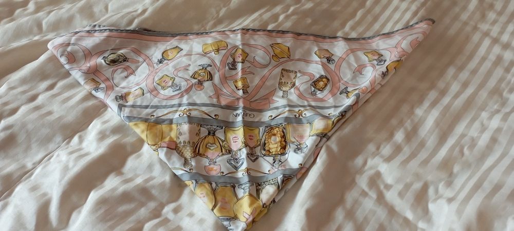 Копринен Шал Guerlain