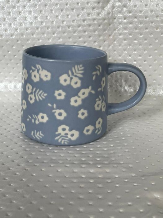 Кружка  с цветами