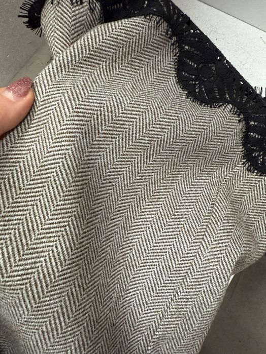 Къси зимни панталонки с дантела