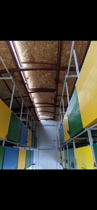 Remorca apicola cutii stupi