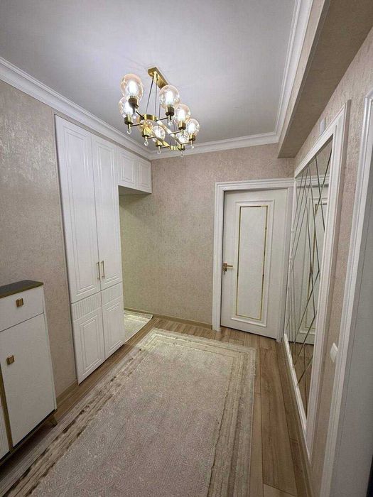 Продается квартира 2/1/4 По доступный ценой!  Супер локатсия!