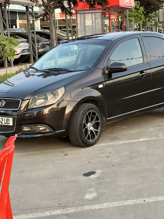 Chevralet nexia 3 sotiladi