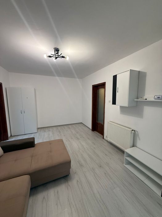 Apartament 2 camere- Zona Stadion - Semidecomandat