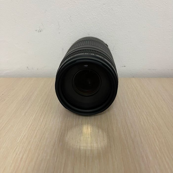 Обьектив телевик Canon EF 75-300