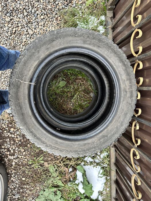 Продам 3 зимнех колеса