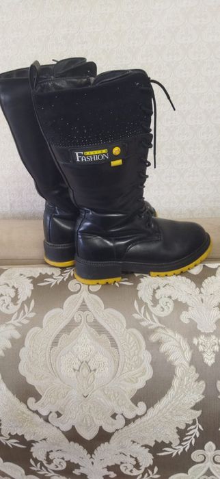 Продам не дорого обувь