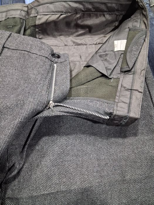 Брюки плотные зимние.