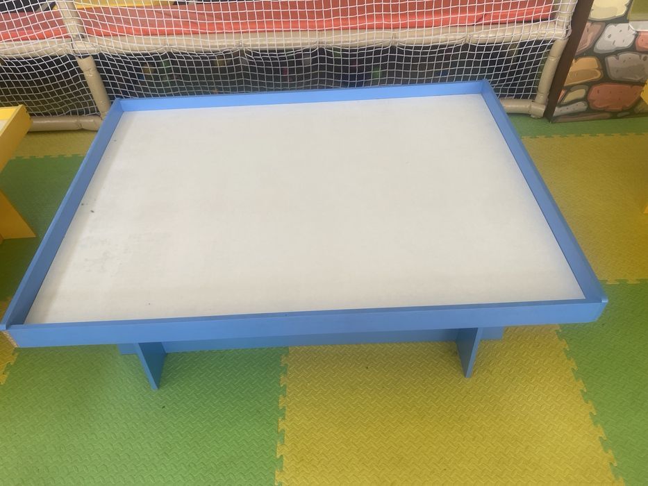 Детские столы со стульчиками