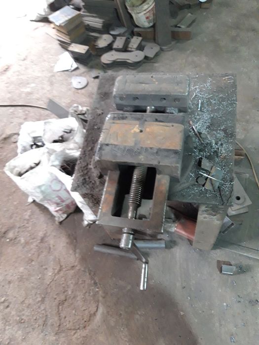 Большие тиськи (тяжелый)