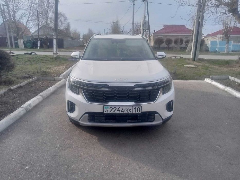 KIA seltos паркетник 2024г