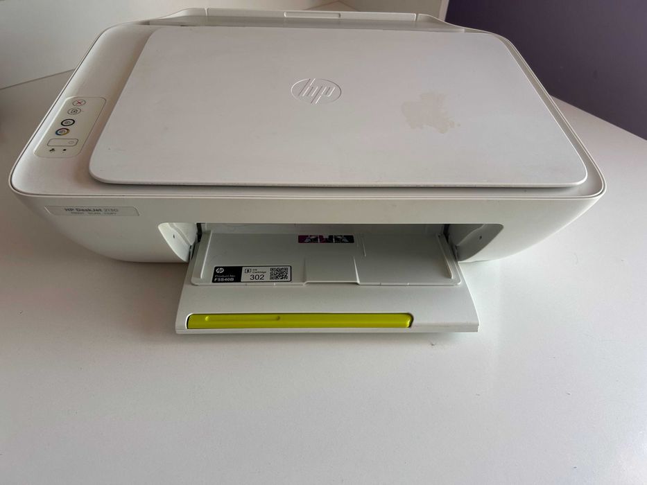 Продавам принтер HP Desk Jet 2130