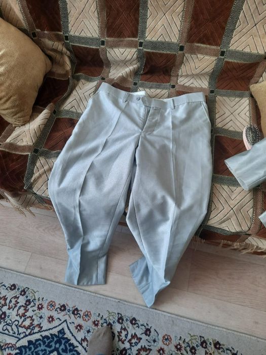 Продам мужской костюм