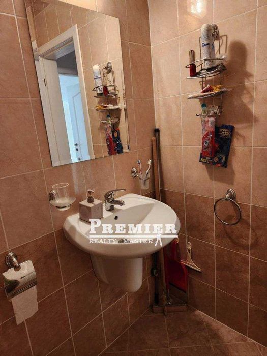 Продава се Двустаен апартамент в к.к. Слънчев бряг - 54 кв.м за 834 €/кв.м - Снимка #4