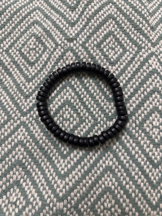 Браслет новый черный