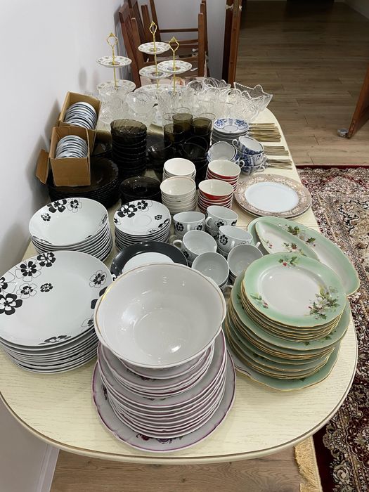 Посуда-сервиз в отличном состоянии