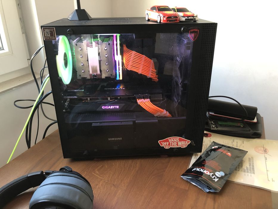 Компютърна кутия Nzxt h200i