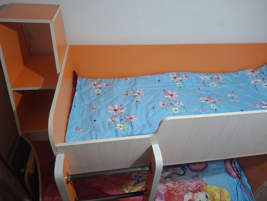 Детский двухярусный  кровать