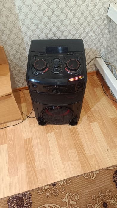 Продам колонку LG MINI