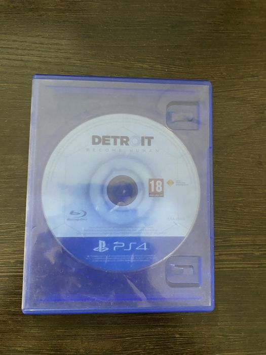 Detroit  на PS4 торг есть