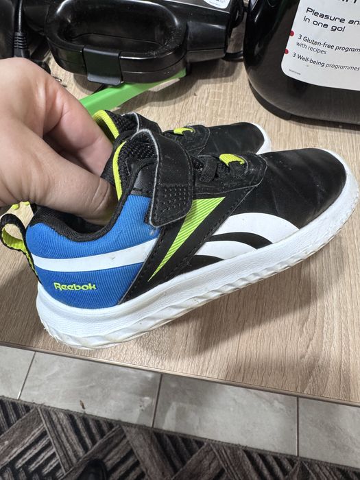 Incaltaminte Reebook marimea 24,5