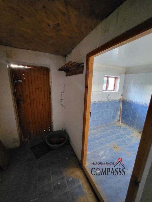 с. Изворово, Общ. Ген. Тошево, къща с двор – 17000евро!