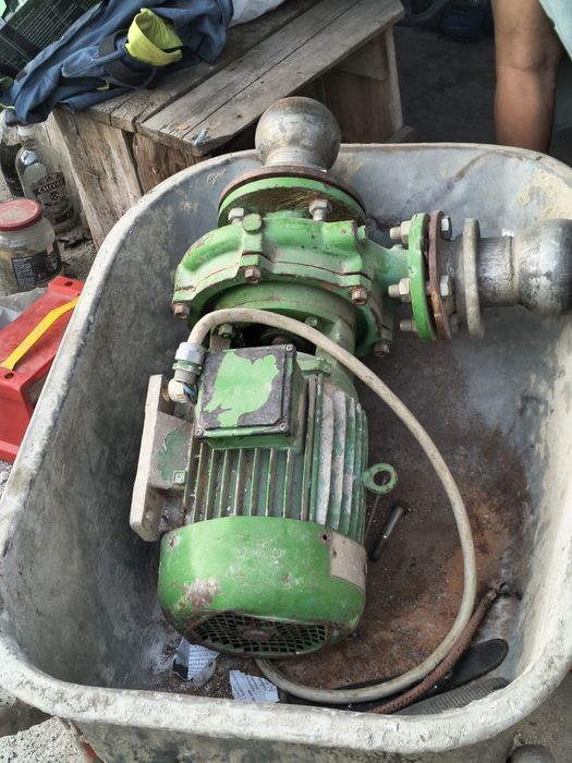 Motopompă electrica