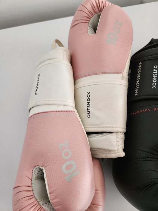 De vanzare mănuși de box